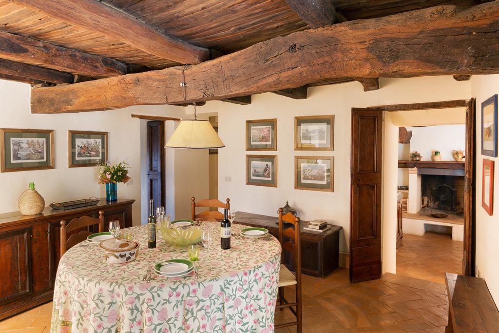Poreta Villa Della Genga Country Houses חדר תמונה